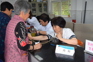 义诊活动现场 义诊活动现场