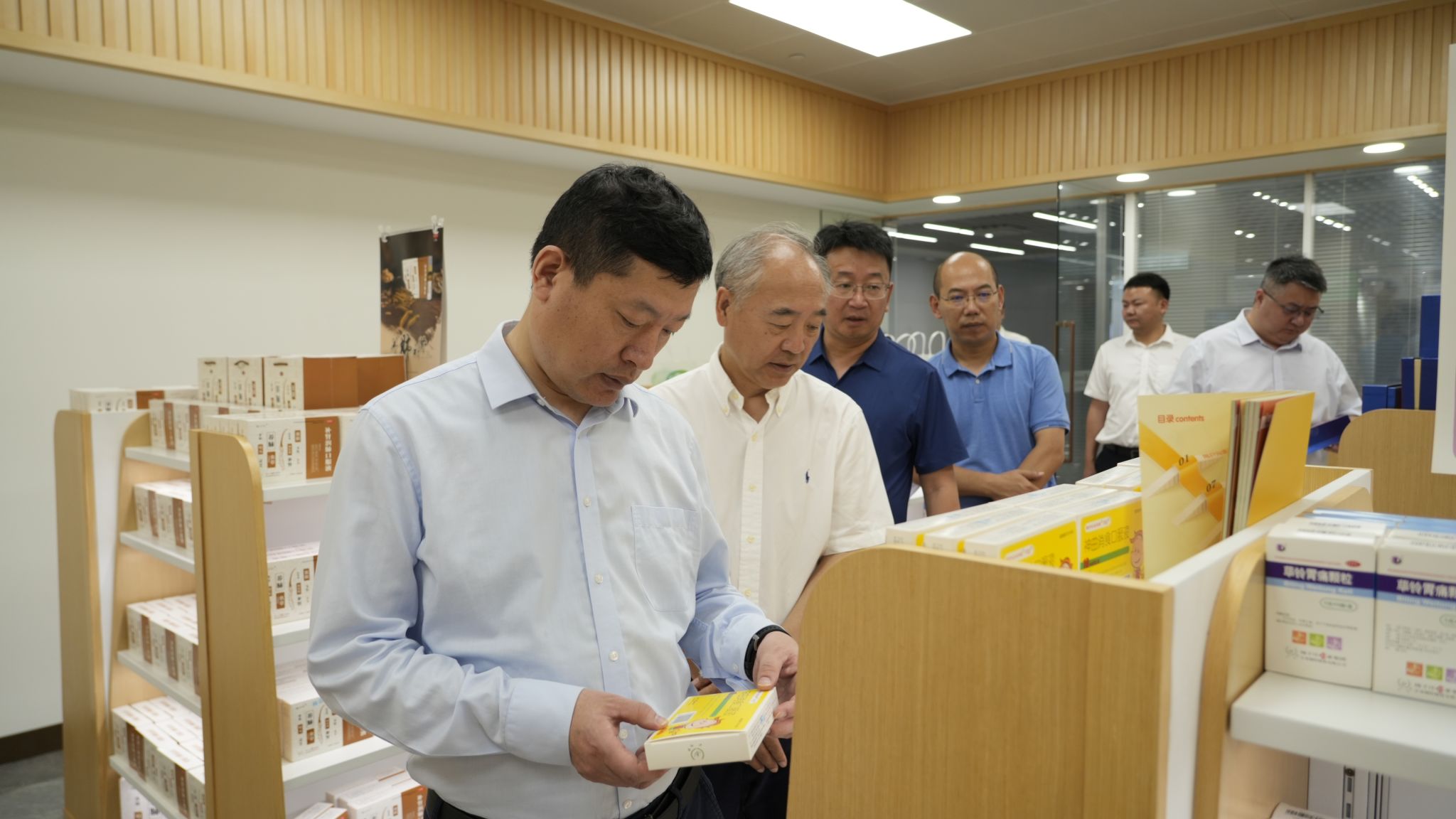 参观展览区