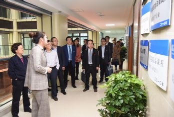 走访公共卫生学院